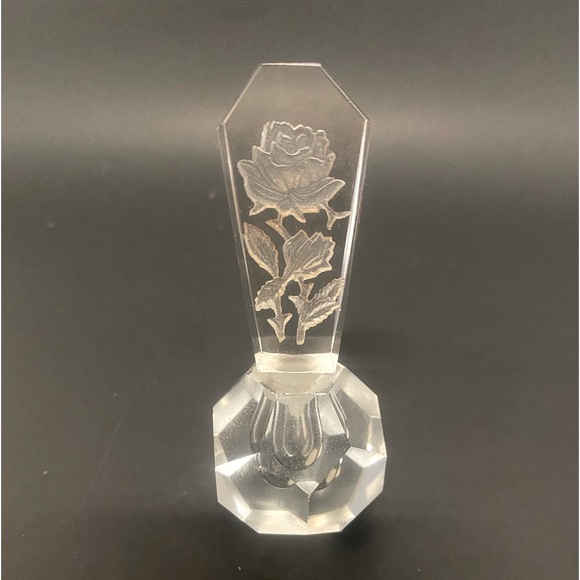 Vintage Rioce Faceted Crystal Perfume Bottle Intaglio Rose Top Crystal Rare Find - Picture 1 of 10